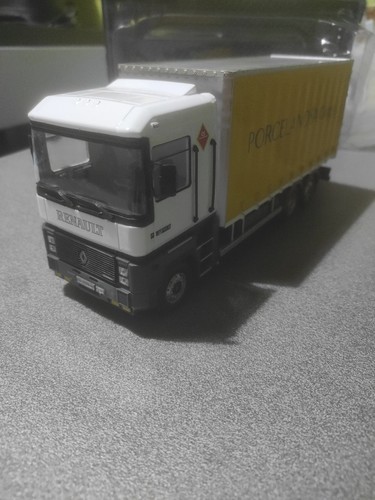 Renault ae500 porcelanosa - renault,
